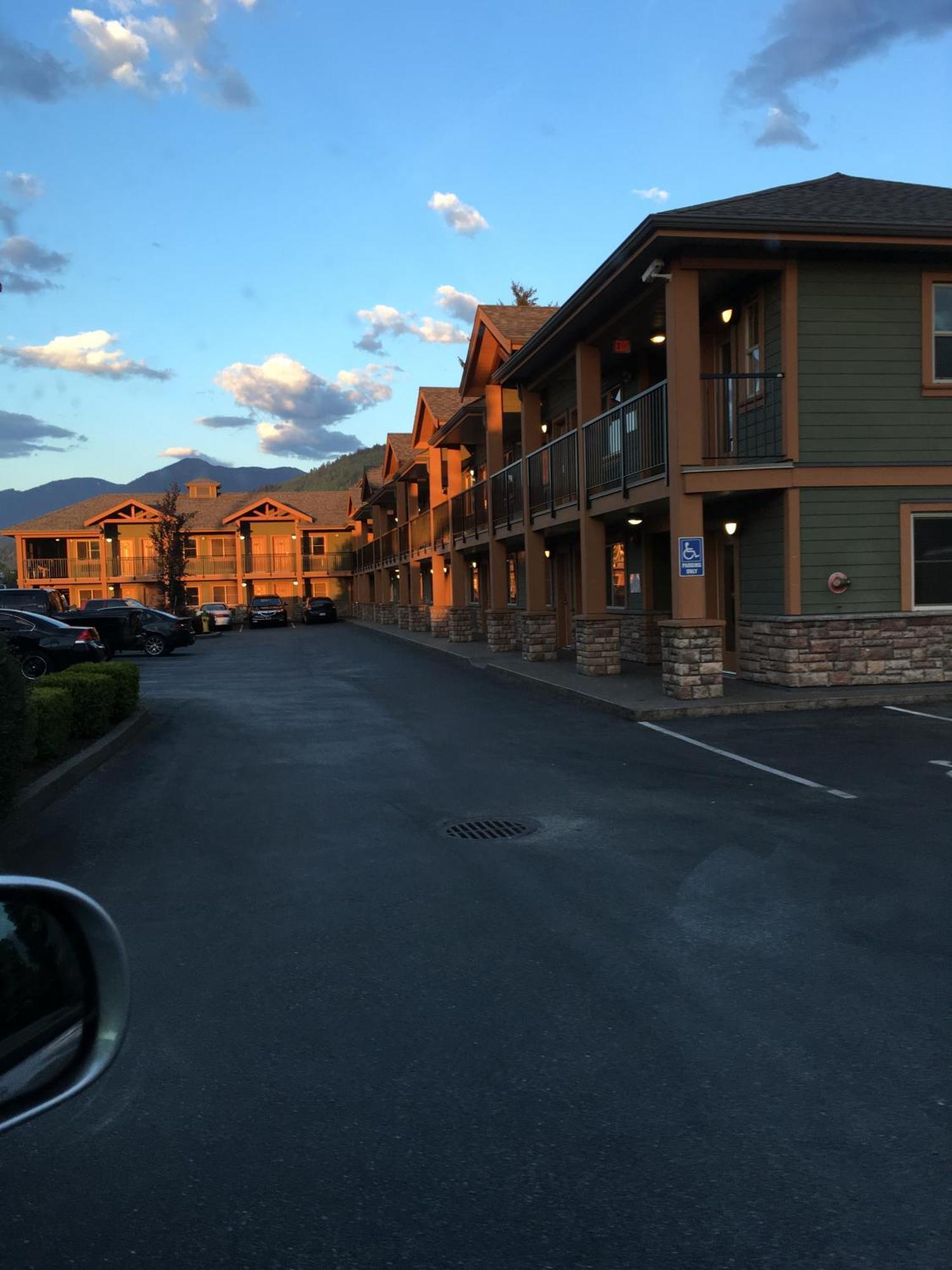 Vedder River Inn Chilliwack Esterno foto